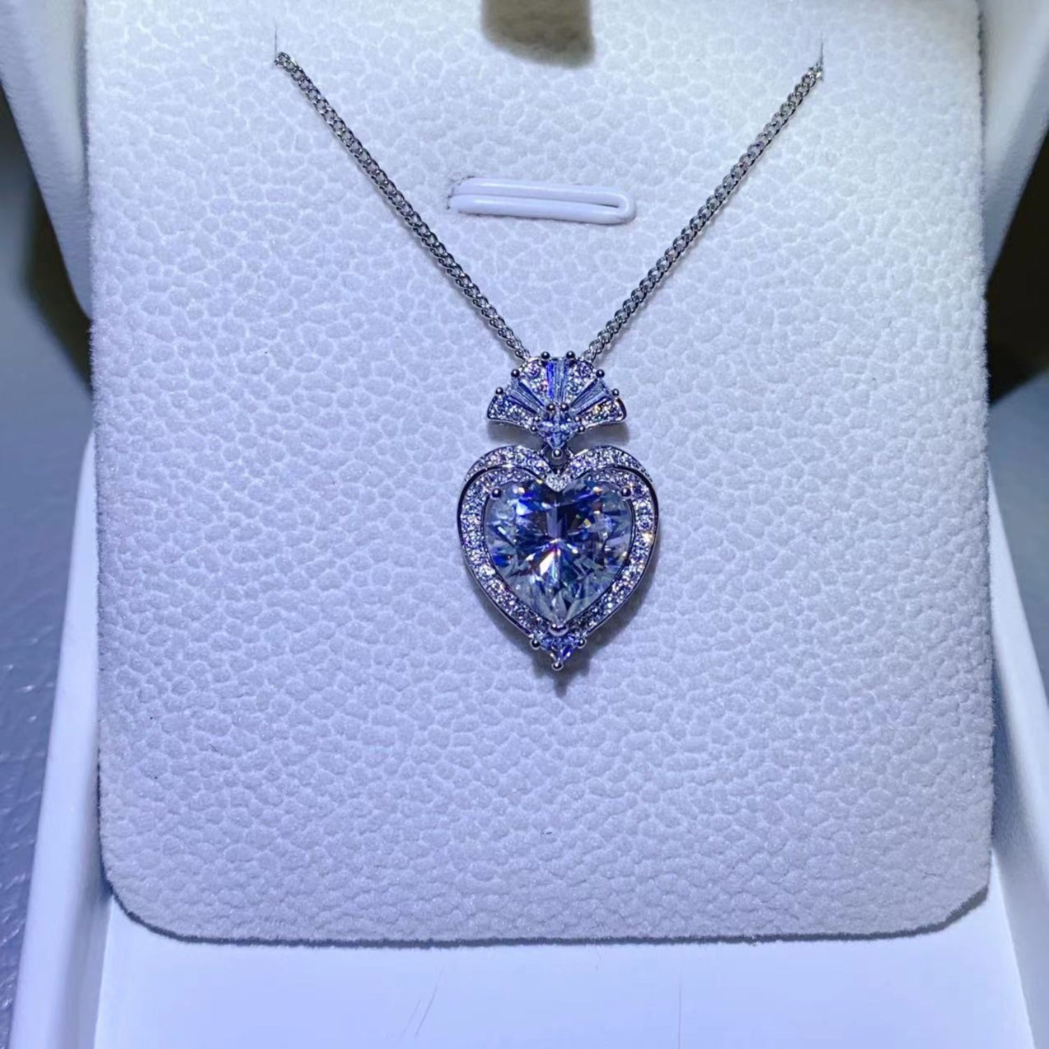 3 high quality carat sterling silver Moissanite necklace