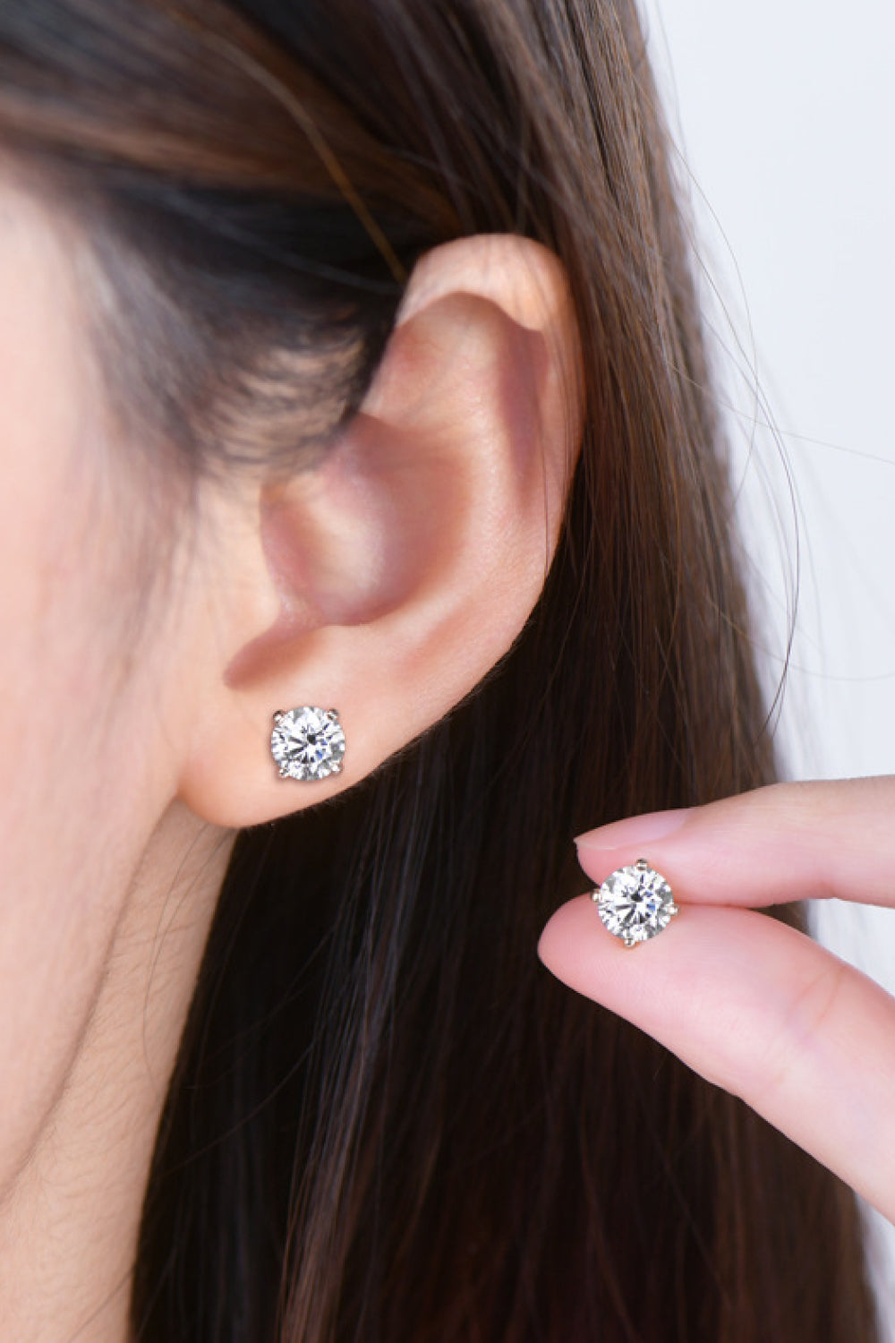 2 Carat Moissanite Round Stud Earrings